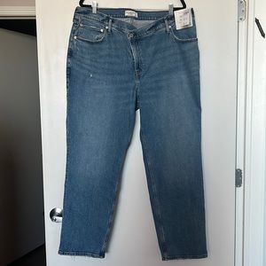Abercrombie Ultra High Rise 90s Straight Jean